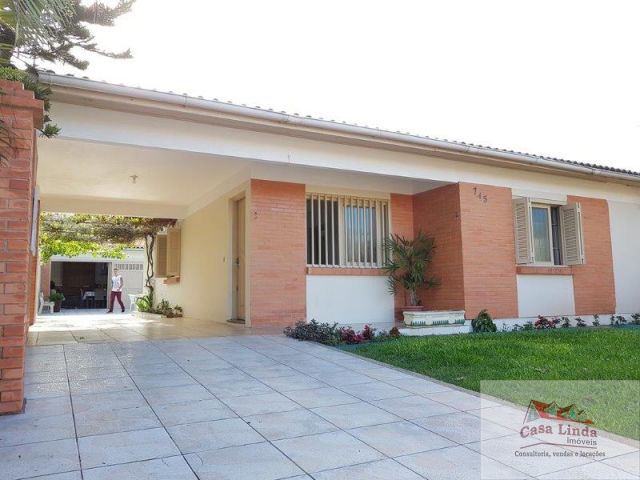 Casa 5 dormitórios em Capão da Canoa | Ref.: 6105