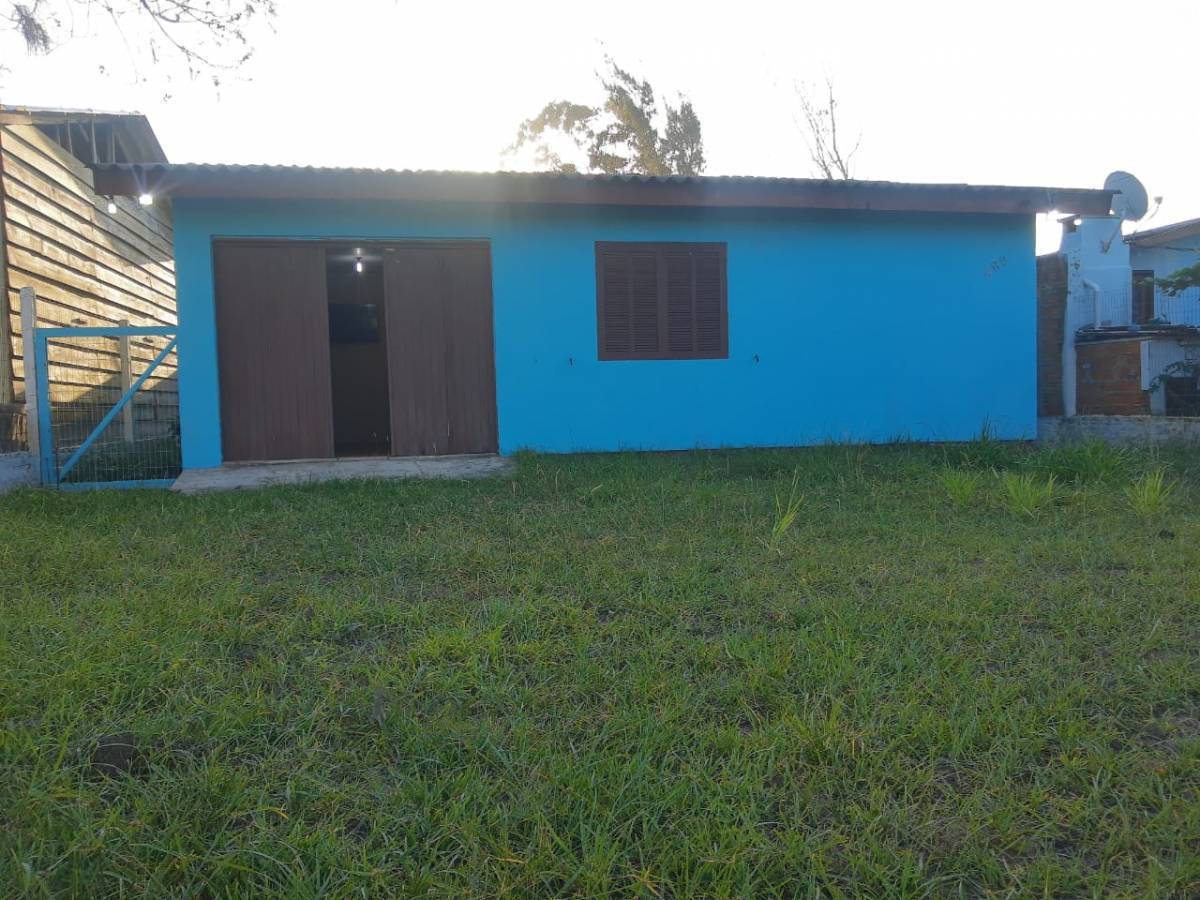 Casa 2 dormitórios em Capão da Canoa, RS | Ref.: 7673