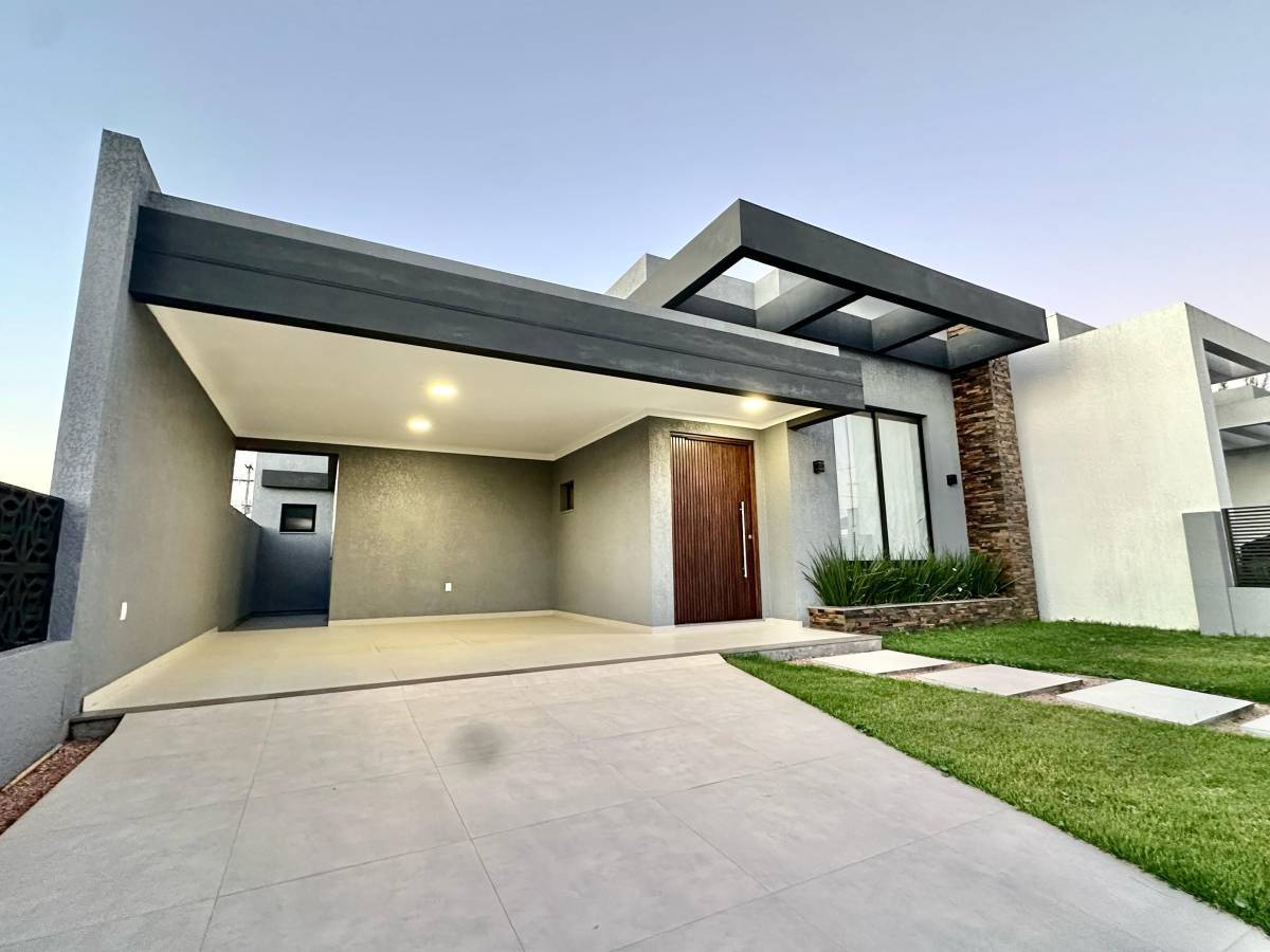 Casa 3 dormitórios em  Capao da canoa | Ref.: 8480