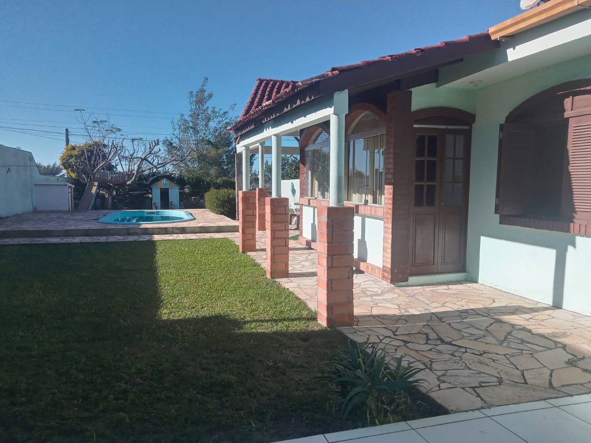 Casa 5 dormitórios em  Capao da canoa | Ref.: 8490