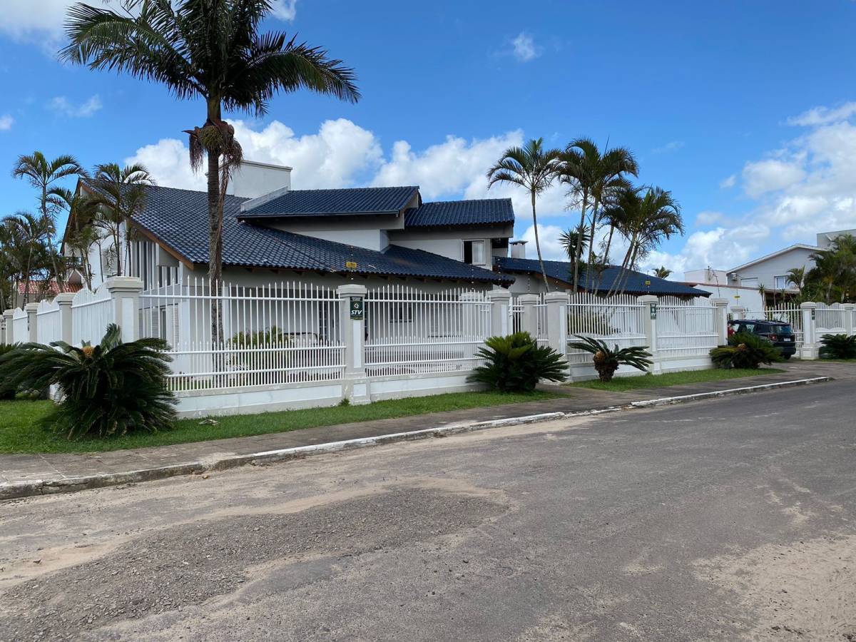 Casa 4 dormitórios em Capão da Canoa | Ref.: 8859
