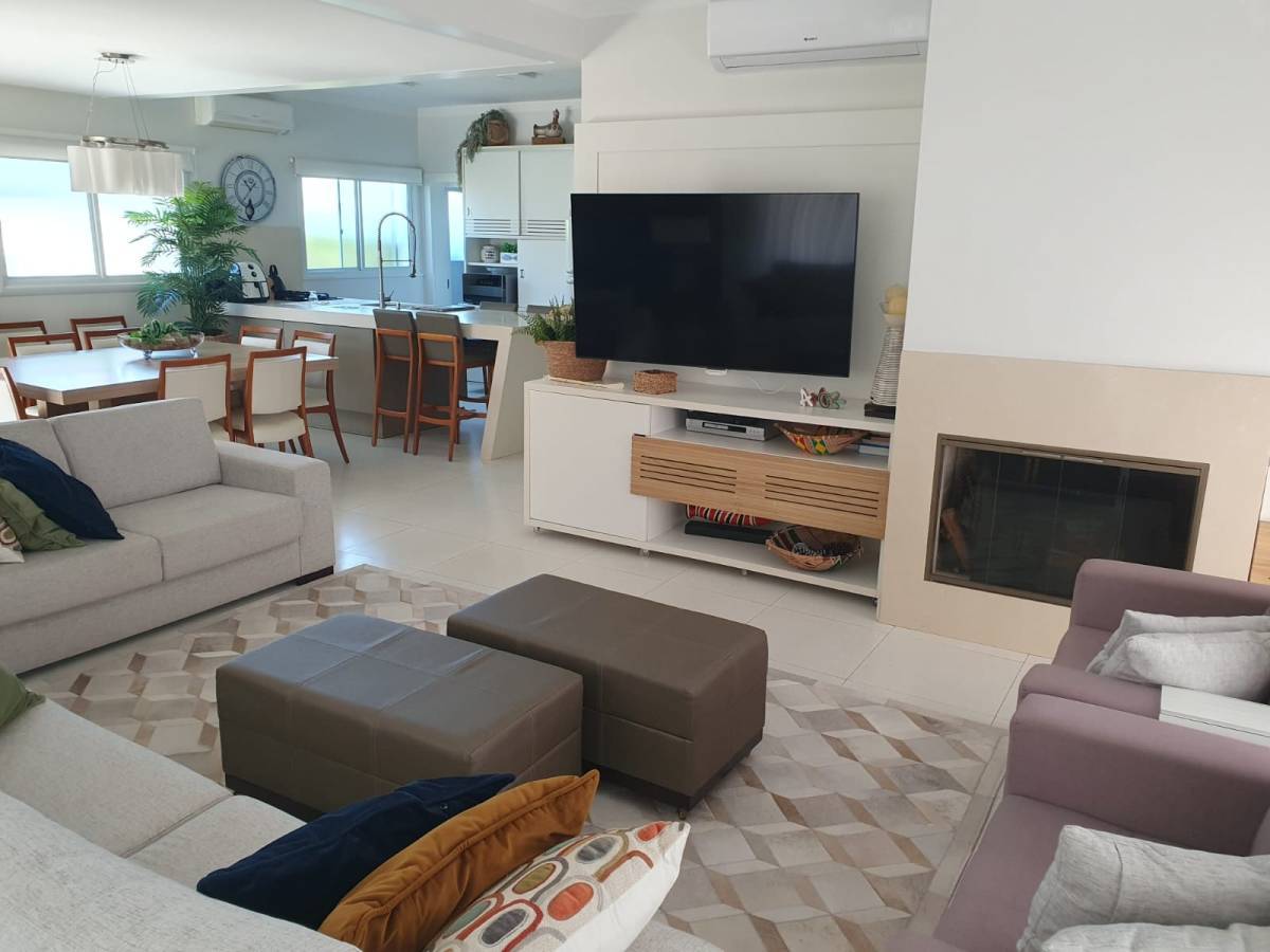 Casa em Condomínio 4 dormitórios em Capão da Canoa | Ref.: 8926