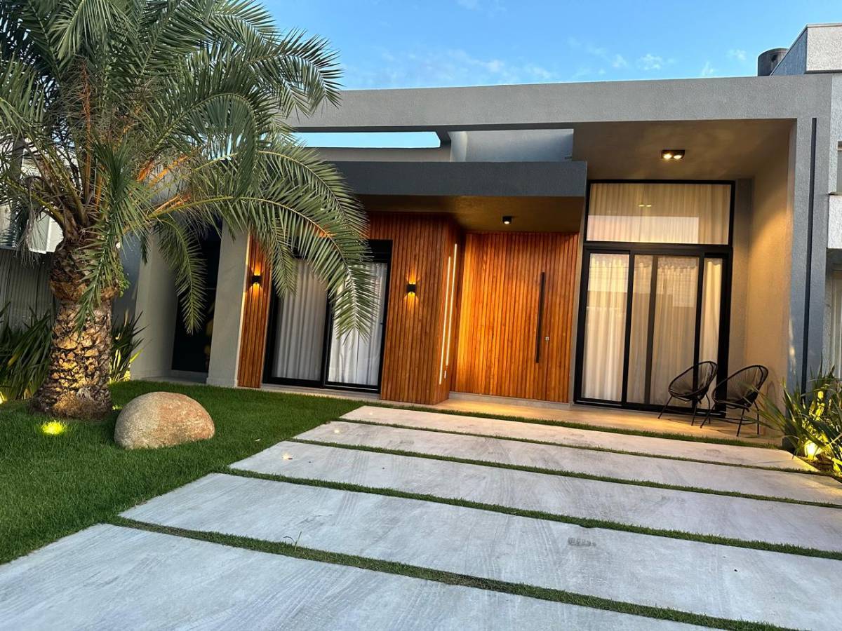 Casa em Condomínio 4 dormitórios em Xangri-lá | Ref.: 9176
