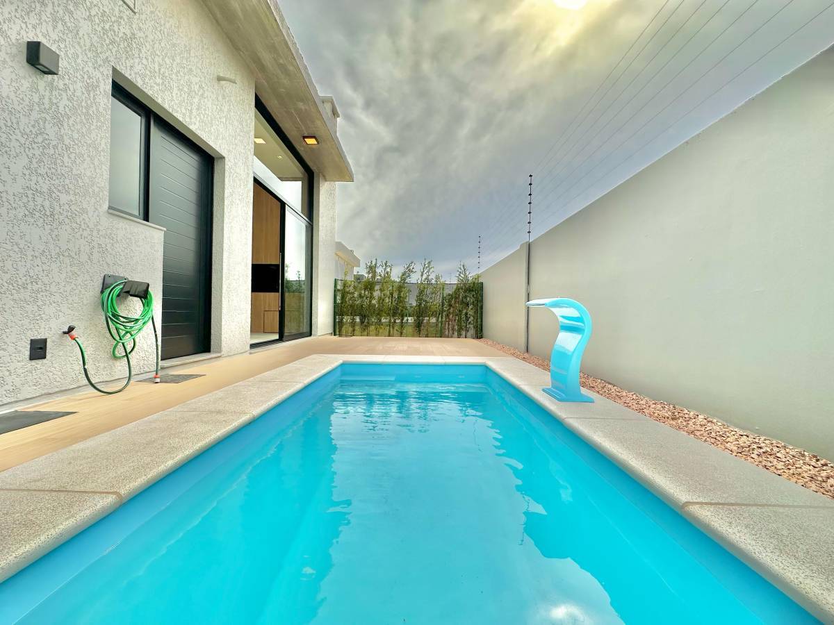 Casa em Condomínio 4 dormitórios em Xangri-lá | Ref.: 9180