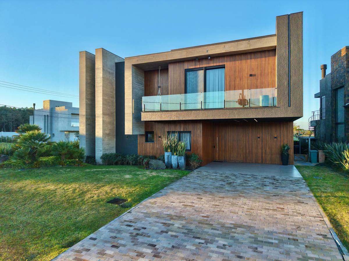 Casa em Condomínio 5 dormitórios em Capão da Canoa | Ref.: 9324