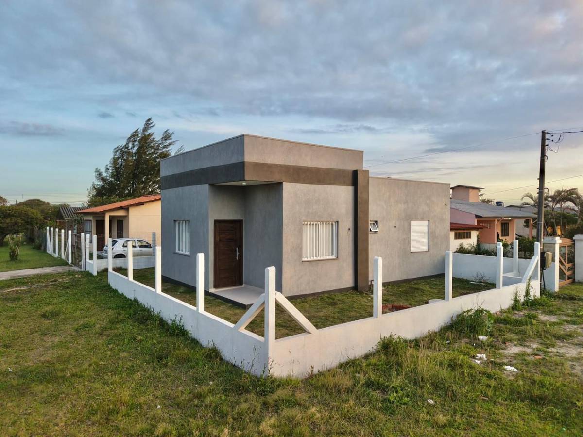 Casa 2 dormitórios em Capão da Canoa | Ref.: 9375