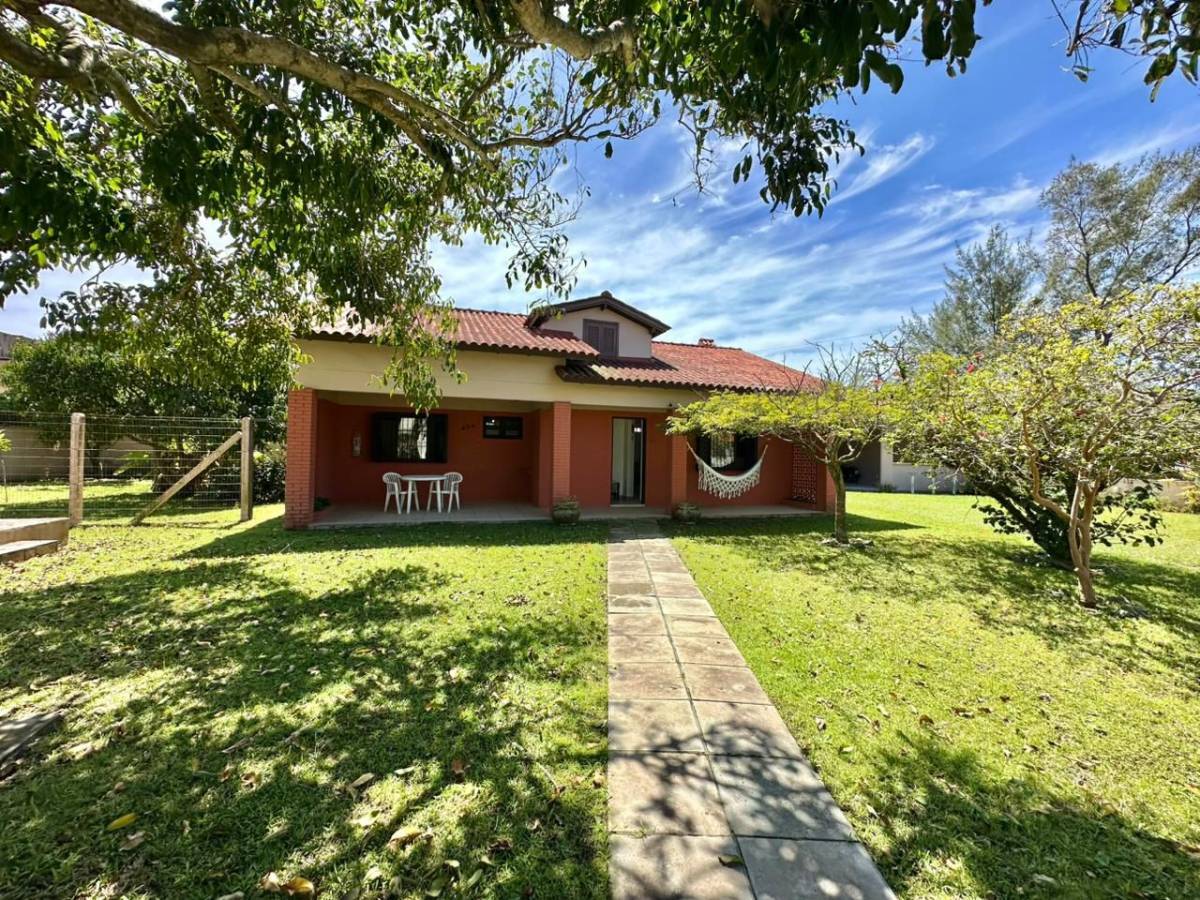 Casa 3 dormitórios em Capão da Canoa | Ref.: 9388