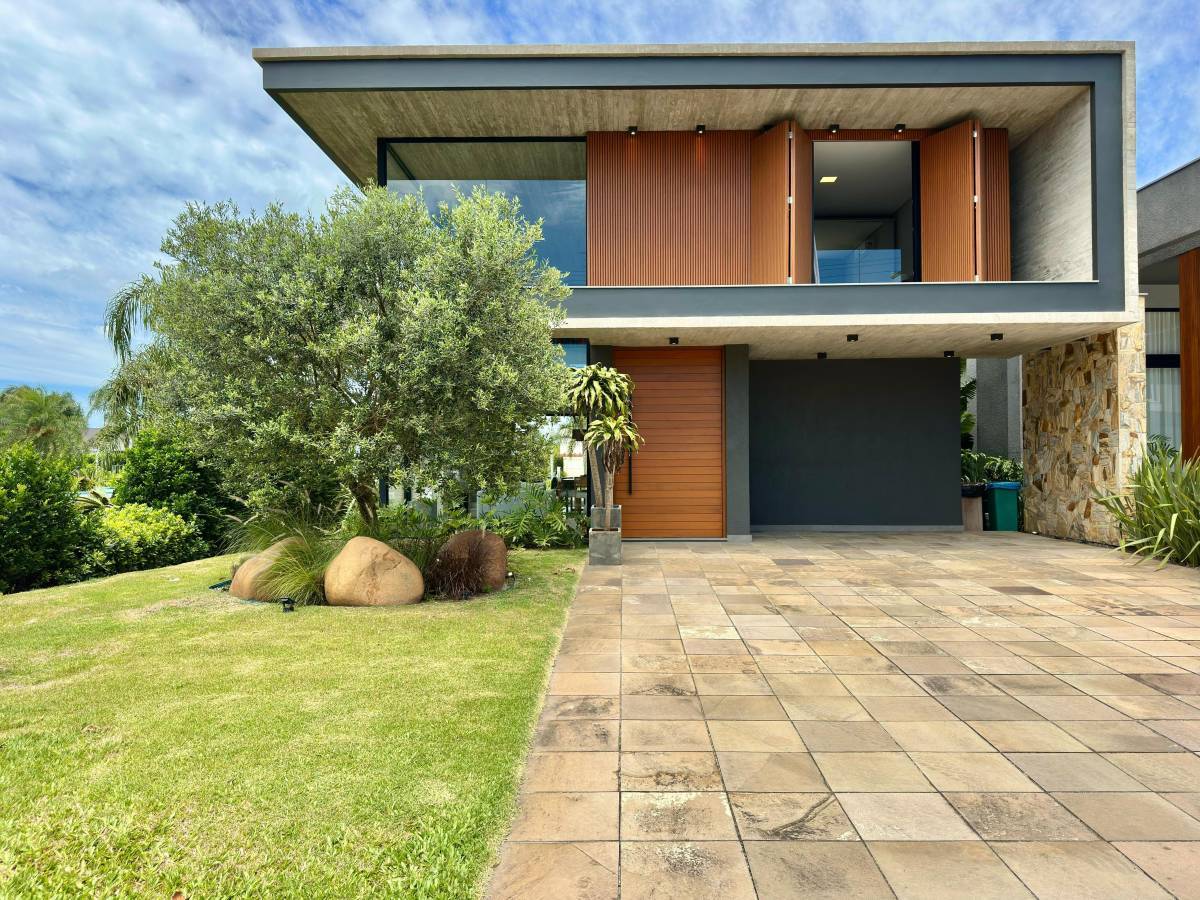 Casa em Condomínio 4 dormitórios em Xangri-lá | Ref.: 9405